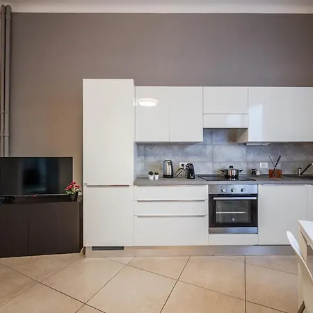 M4 - Design District - Duomo-ac-wifi Apartment
